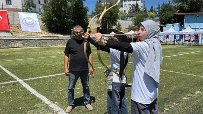Kütahya Puta Türkiye Şampiyonası Tarihi Ok Meydanı Kütahya Puta Türkiye Şampiyonası’nda tarihi Ok Meydanı ve sporcular